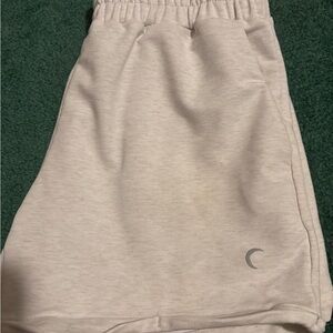 ZYIA Cream Athletic Shorts with Elastic Waistband